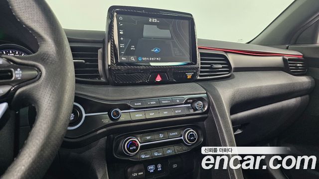 Hyundai Veloster 2019 — photo 18