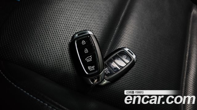 Hyundai Veloster 2019 — photo 21