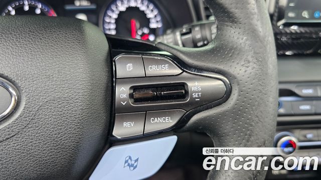 Hyundai Veloster 2019 — photo 22