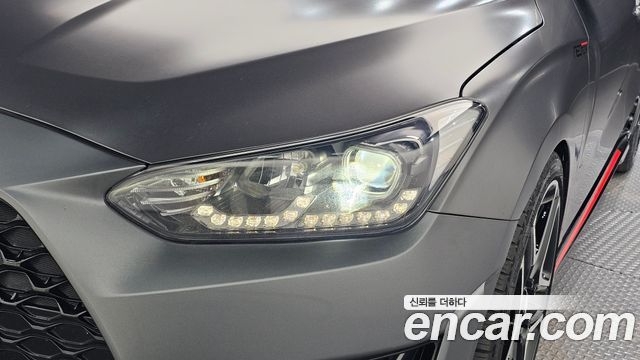 Hyundai Veloster 2019 — photo 8