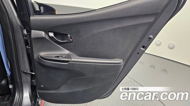 Hyundai Veloster 2019 — photo 15