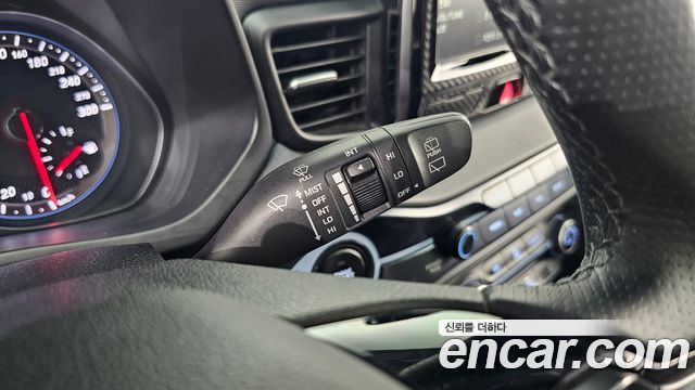 Hyundai Veloster 2019 — photo 27