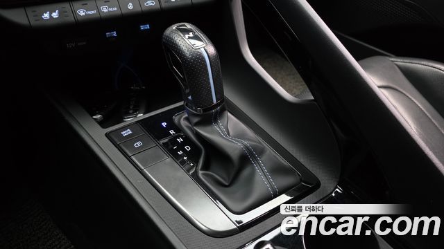 Hyundai AVANTE 2022 — photo 12