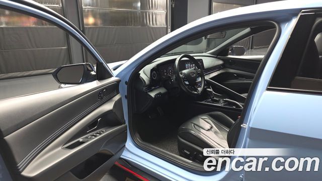 Hyundai AVANTE 2022 — photo 13
