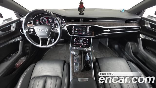 Audi A7 2020 — photo 10