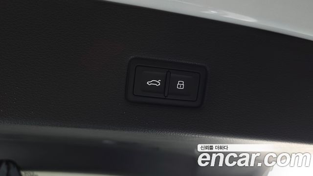 Audi A7 2020 — photo 22