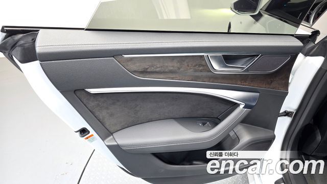 Audi A7 2020 — photo 15