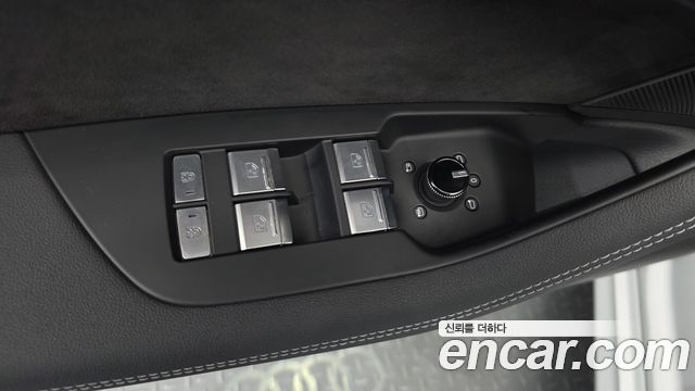 Audi A7 2020 — photo 28