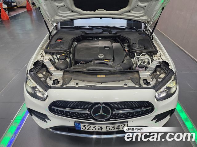 Mercedes-Benz E-Class 2022 — photo 6