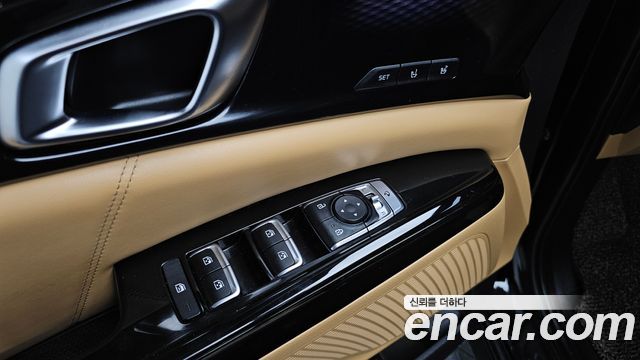 Kia Canival 2021 — photo 22
