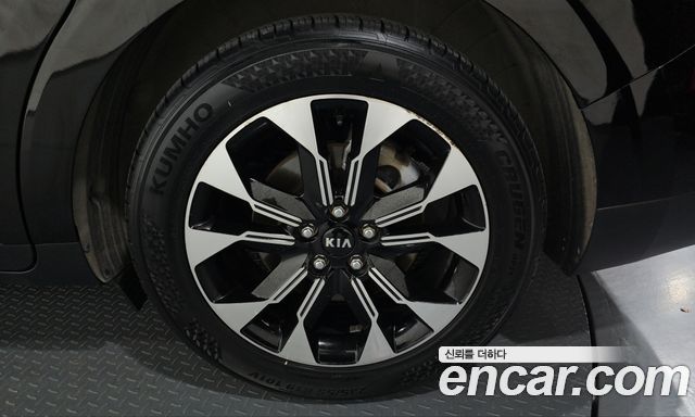 Kia Canival 2021 — photo 7