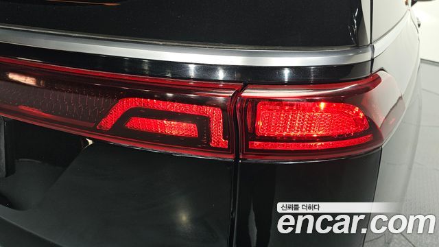 Kia Canival 2021 — photo 9