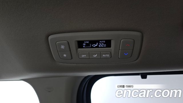 Kia Canival 2021 — photo 27
