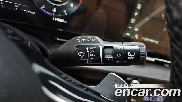 Kia Canival 2021 — photo 32