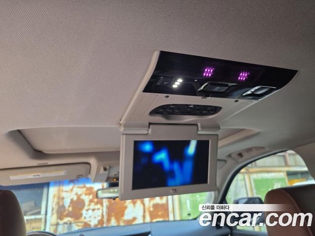 Cadillac Escalade 2017 — photo 10