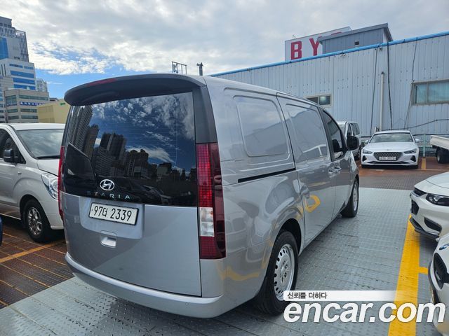 Hyundai Staria 2022 — photo 4