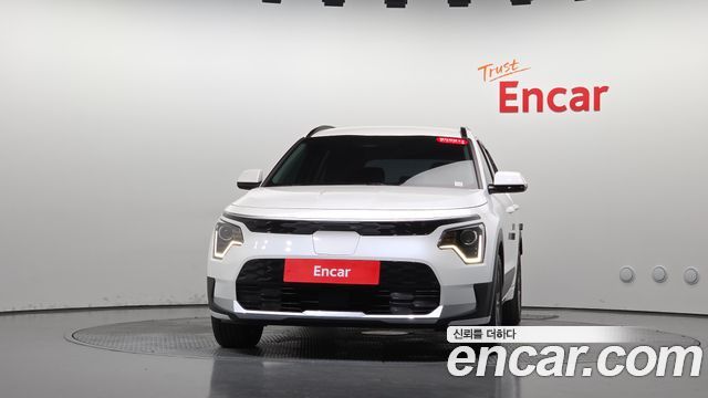 Kia Niro 2023 — photo 3
