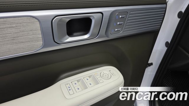 Hyundai Santafe 2024 — photo 17