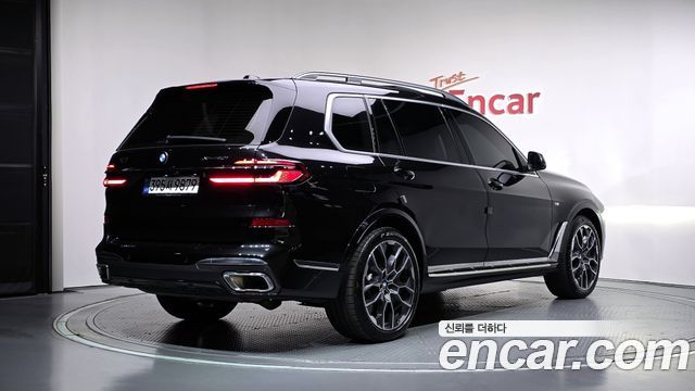 BMW X7 2024 — photo 2