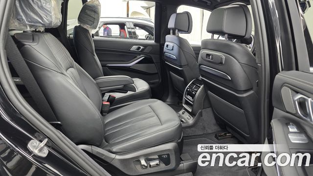 BMW X7 2024 — photo 17