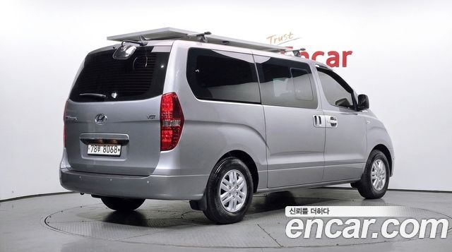 Hyundai Starex 2016 — photo 2