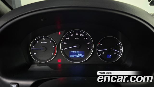 Hyundai Starex 2016 — photo 8