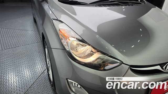Hyundai AVANTE 2012 — photo 8