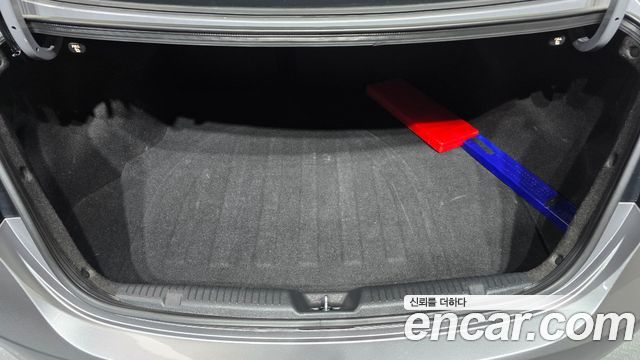 Hyundai AVANTE 2012 — photo 29