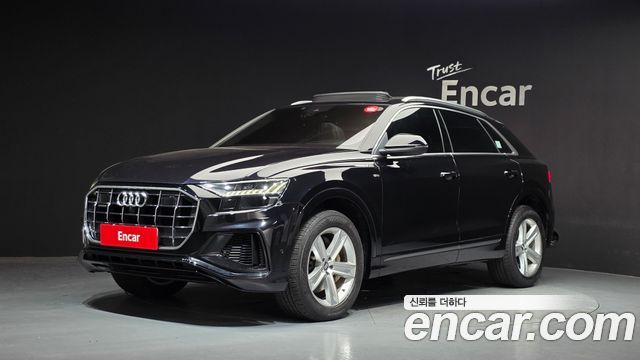 Audi Q8 2021 — photo 1