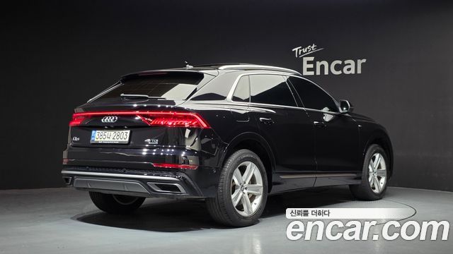 Audi Q8 2021 — photo 2