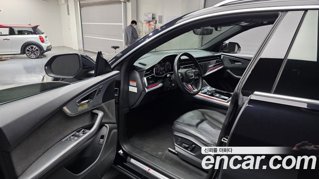 Audi Q8 2021 — photo 13