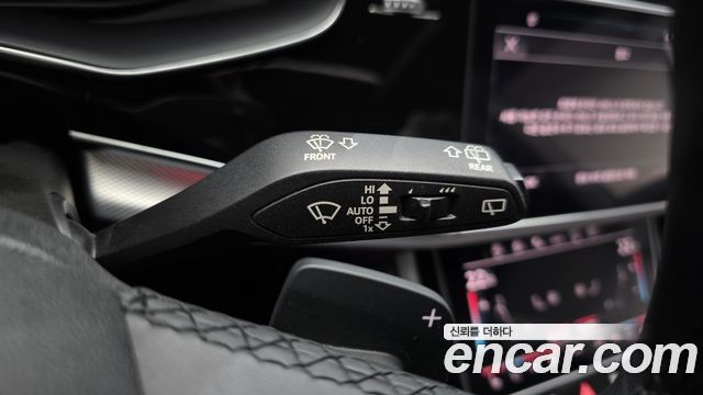 Audi Q8 2021 — photo 29