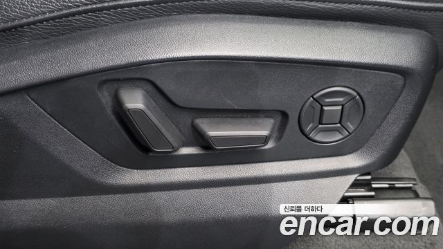 Audi Q8 2021 — photo 31