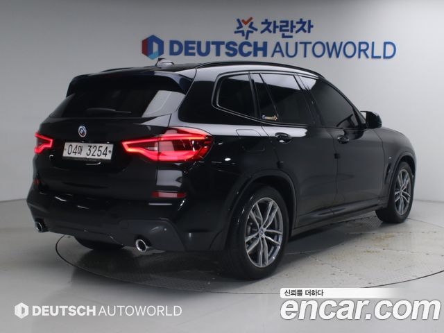 BMW X3 2018 — photo 2