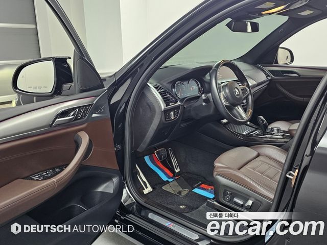BMW X3 2018 — photo 11