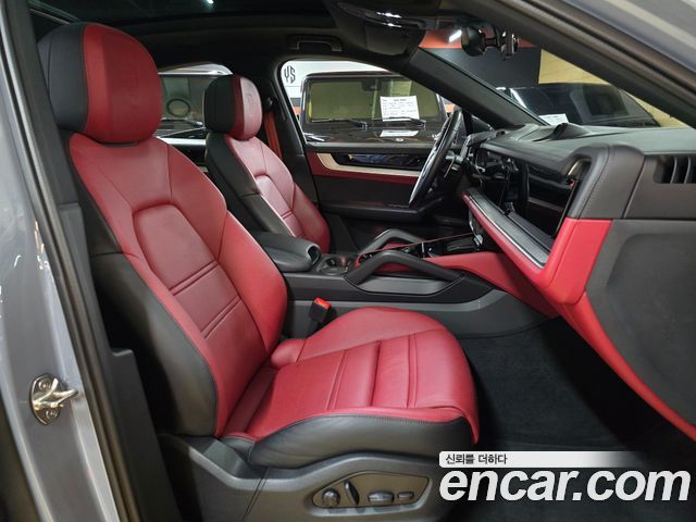 Porsche Cayenne 2024 — photo 15