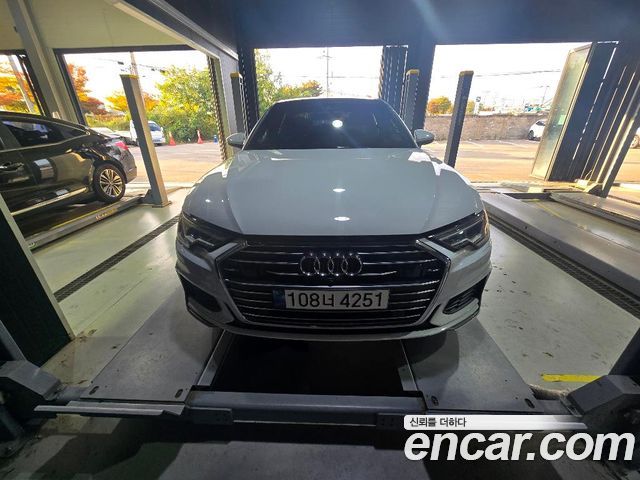 Audi A6 2020 — photo 1