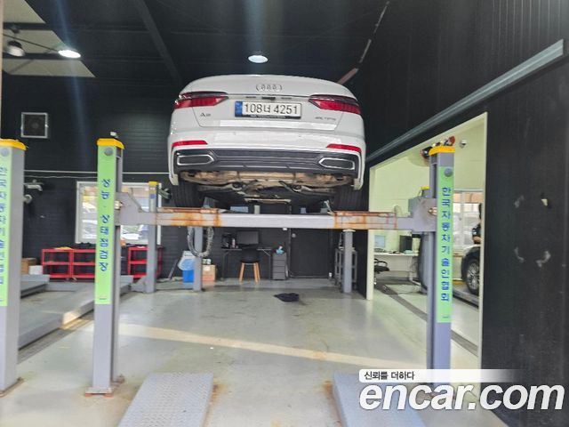 Audi A6 2020 — photo 2