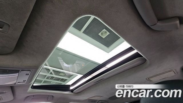 Lexus LS 2009 — photo 11