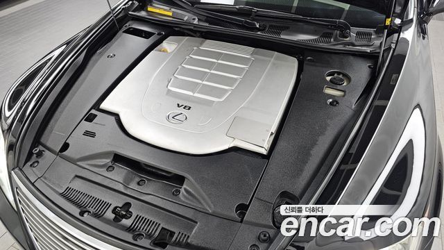 Lexus LS 2009 — photo 20