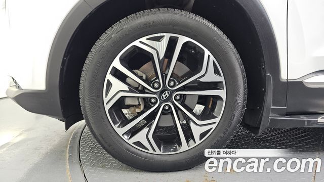 Hyundai Santafe 2019 — photo 5