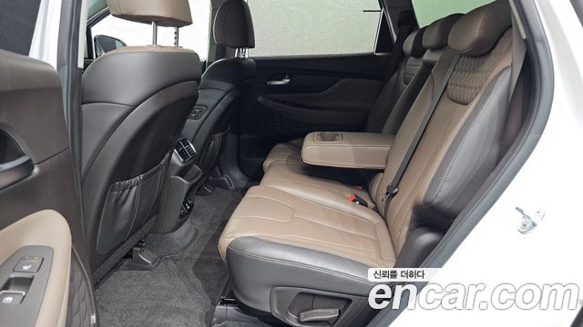 Hyundai Santafe 2019 — photo 11