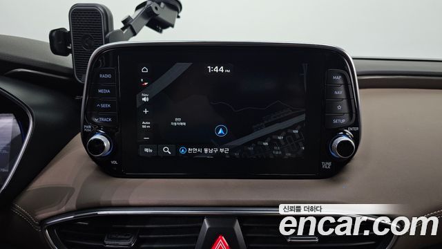 Hyundai Santafe 2019 — photo 16