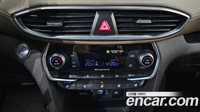 Hyundai Santafe 2019 — photo 18