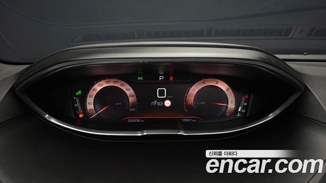 Peugeot 3008 2018 — photo 8