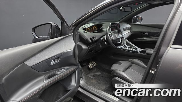 Peugeot 3008 2018 — photo 10