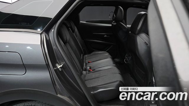 Peugeot 3008 2018 — photo 12