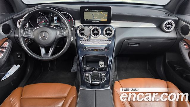 Mercedes-Benz GLC-Class 2018 — photo 10