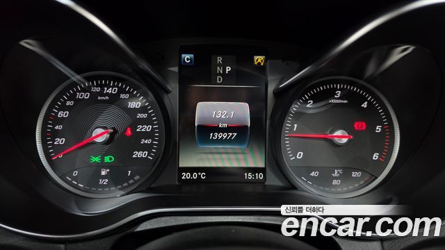 Mercedes-Benz GLC-Class 2018 — photo 11