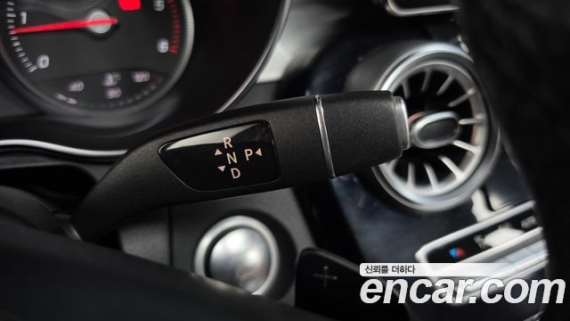 Mercedes-Benz GLC-Class 2018 — photo 12